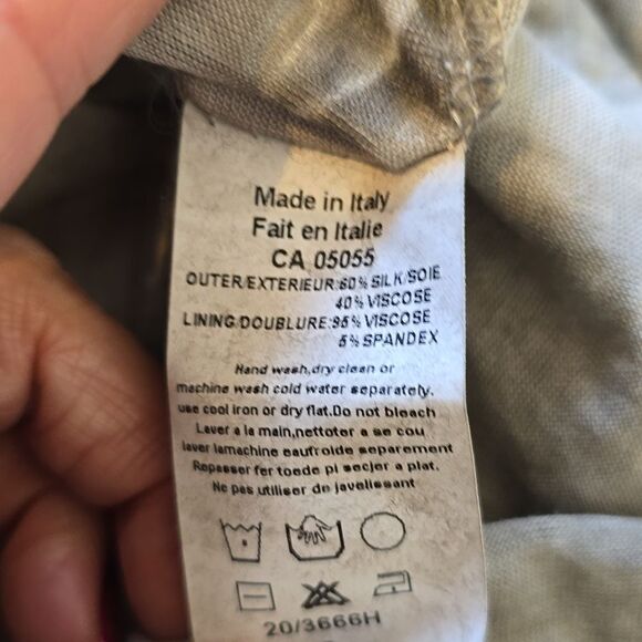 Made in Italy gauzy silk blend tunic size medium. - Picture 8 of 8